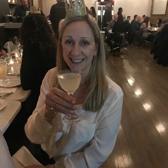 Meet your Posher, Diann - Picture 2 of 4